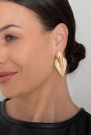 Boucle d’oreille feuille sculptée plaqué or 18K