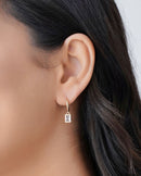 Brinco Argola Click Lisa Retângulo Cristal 2.3 cm Banhado a Ouro 18K